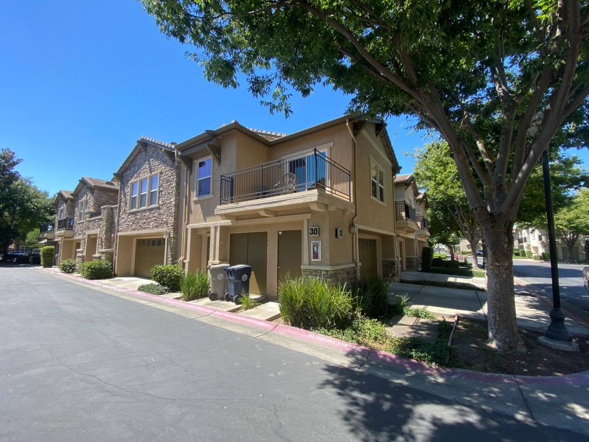 Condo for rent at 3301 N Park Dr, Sacramento, CA 95835