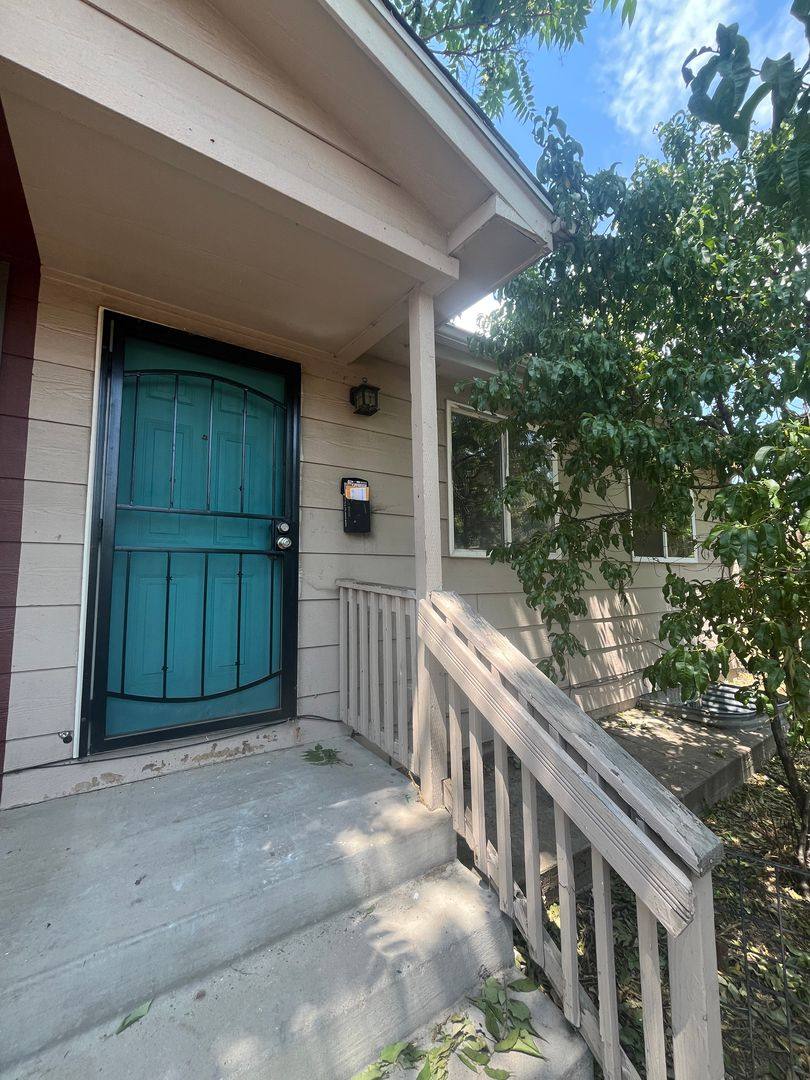 Townhouse for rent at 3511 Dakota Ave, Denver, CO 80219