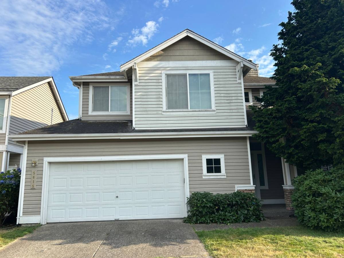 House for rent at 5615 S 234th St, Kent, WA 98032