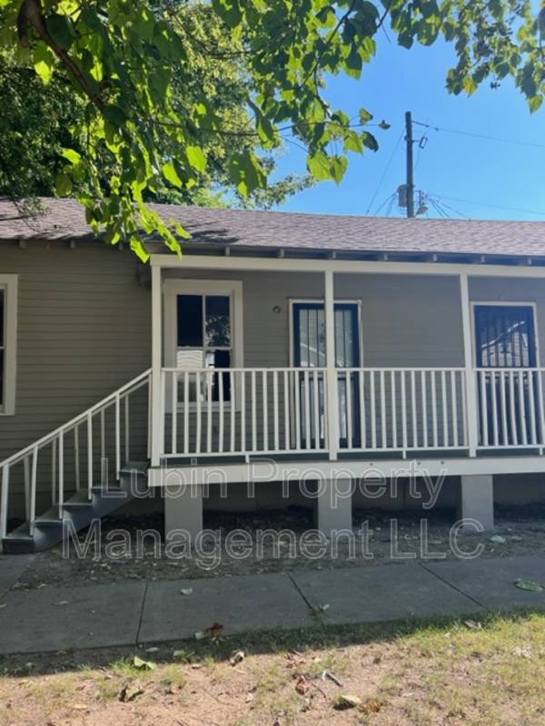 Apartment for rent at 325 Lema Place, Memphis, TN 38105