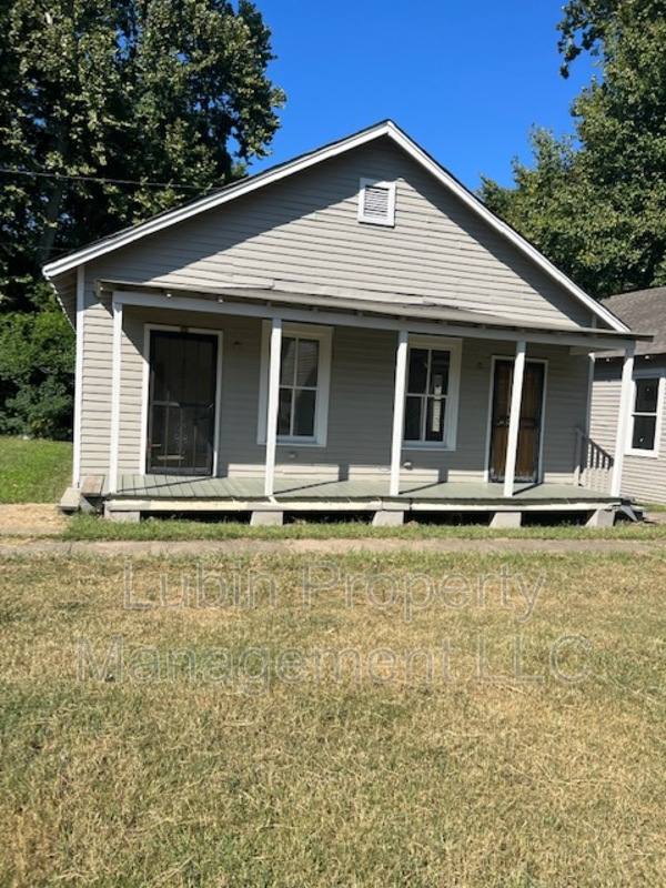 Apartment for rent at 325 Lema Place, Memphis, TN 38105