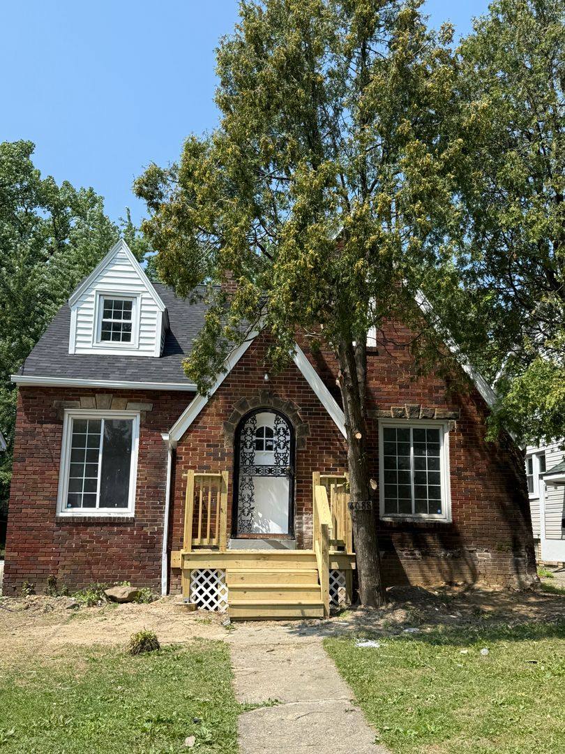 House for rent at 4088 E 147th St, Cleveland, OH 44128