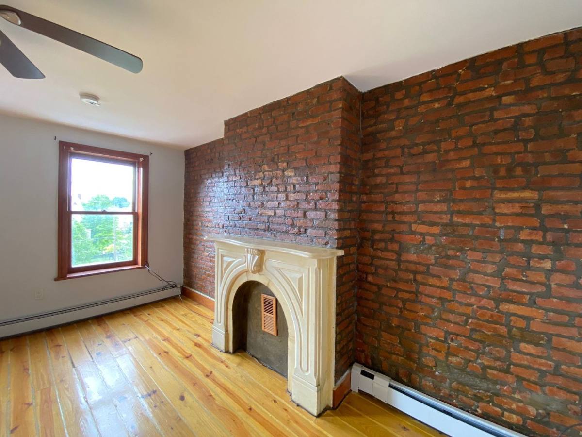 Apartment for rent at 12 Farrington St, Newburgh, NY 12550
