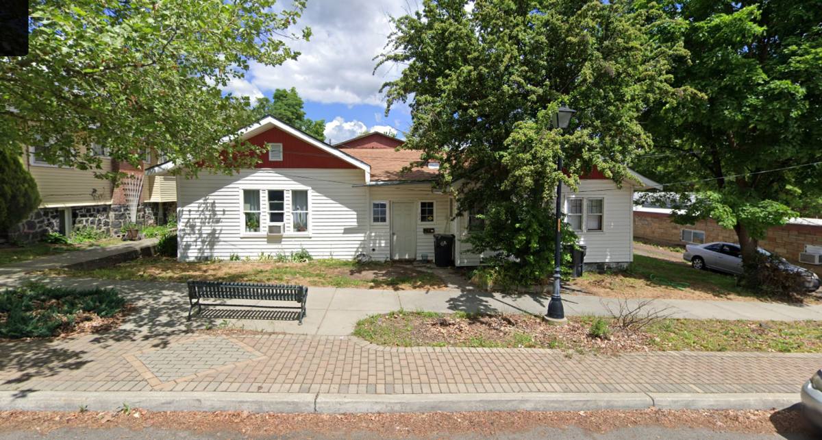 Apartment for rent at 211-217 College Ave, Cheney, WA 99004