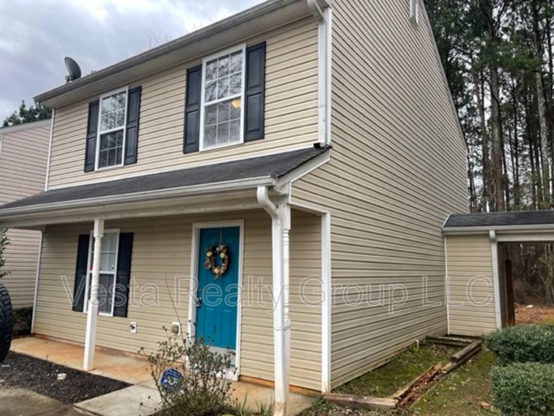 House for rent at 207 London Dr, McDonough, GA 30253