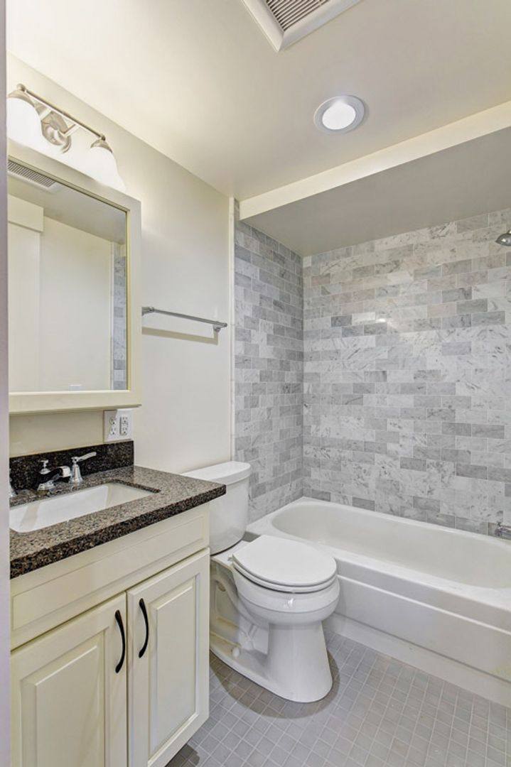 Apartment for rent at 215 Aloha St, Seattle, WA 98109