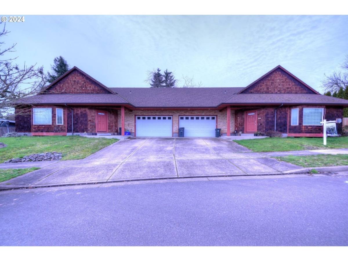 Apartment for rent at 1410 1412 S, Springfield, OR 97478