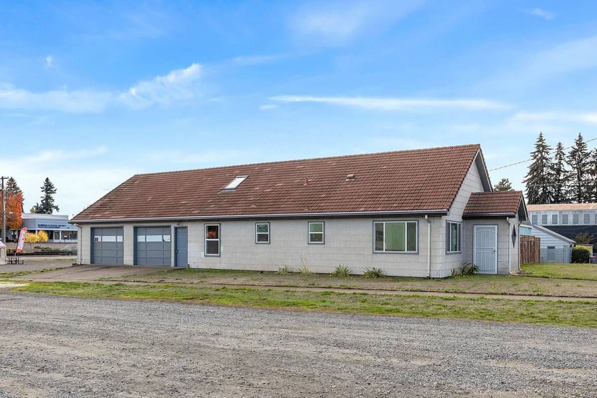 House for rent at 1186 NE Alpine Ave, McMinnville, OR 97128
