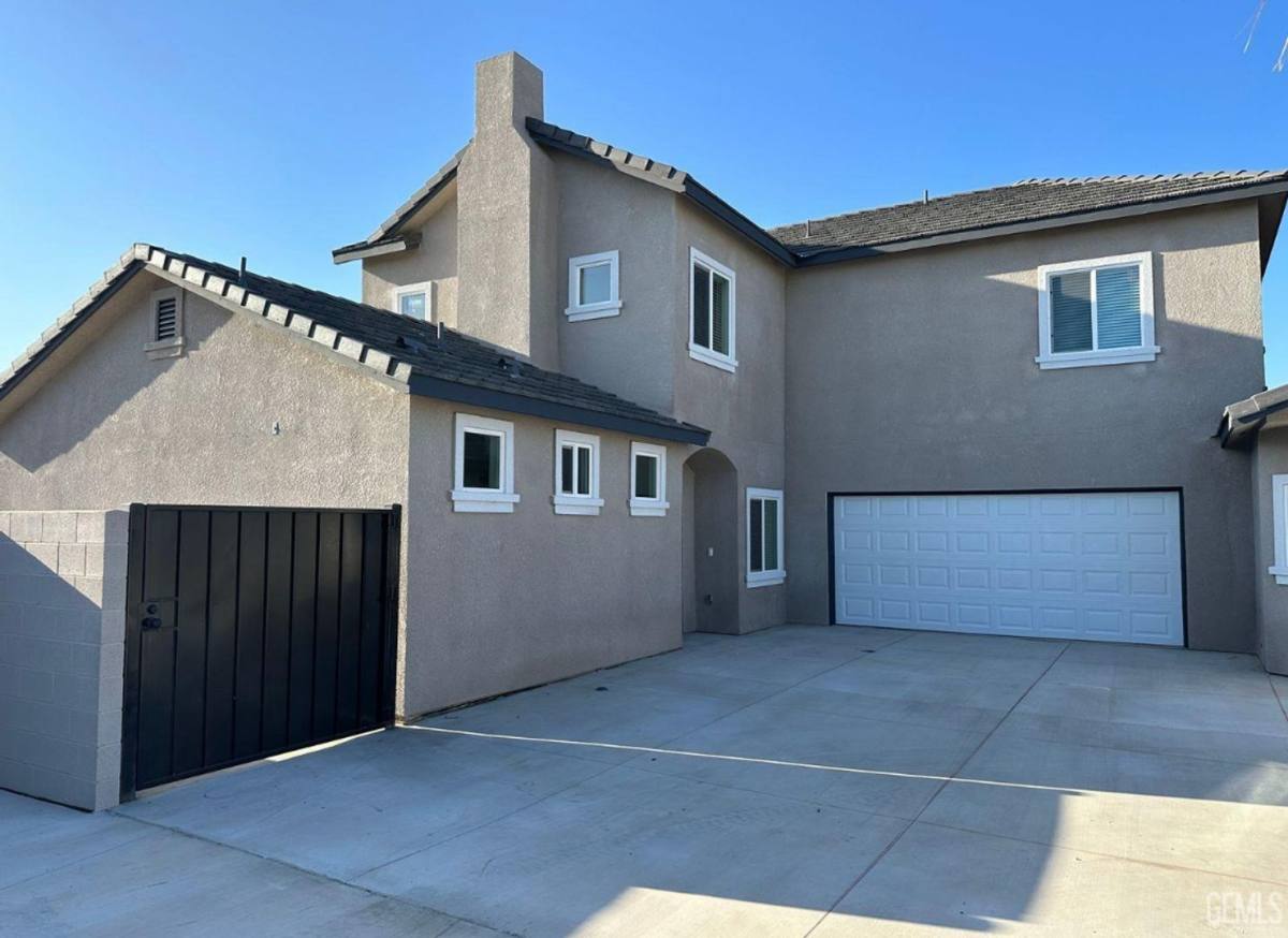 Apartment for rent at 8620 Frankie Lou St, Bakersfield, CA 93314