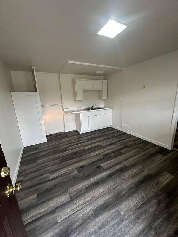 Apartment for rent at 2223 N Water St Extension - W08, Uhrichsville, OH 44683