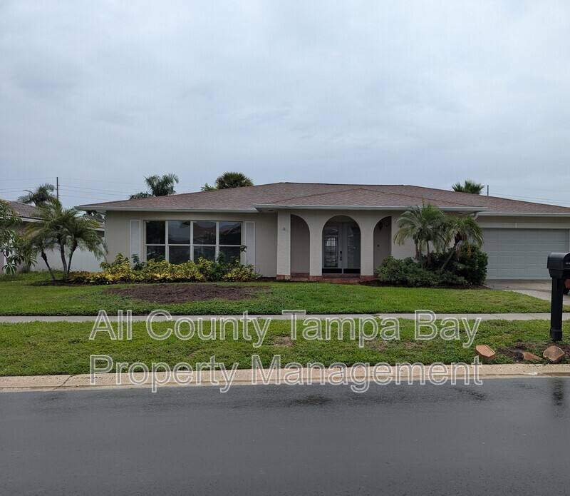 House for rent at 3931 Venetian Blvd, Tampa, FL 33634