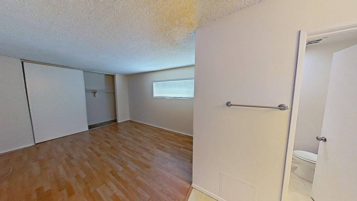 Apartment for rent at 8142 La Paz Dr, Huntington Beach, CA 92647