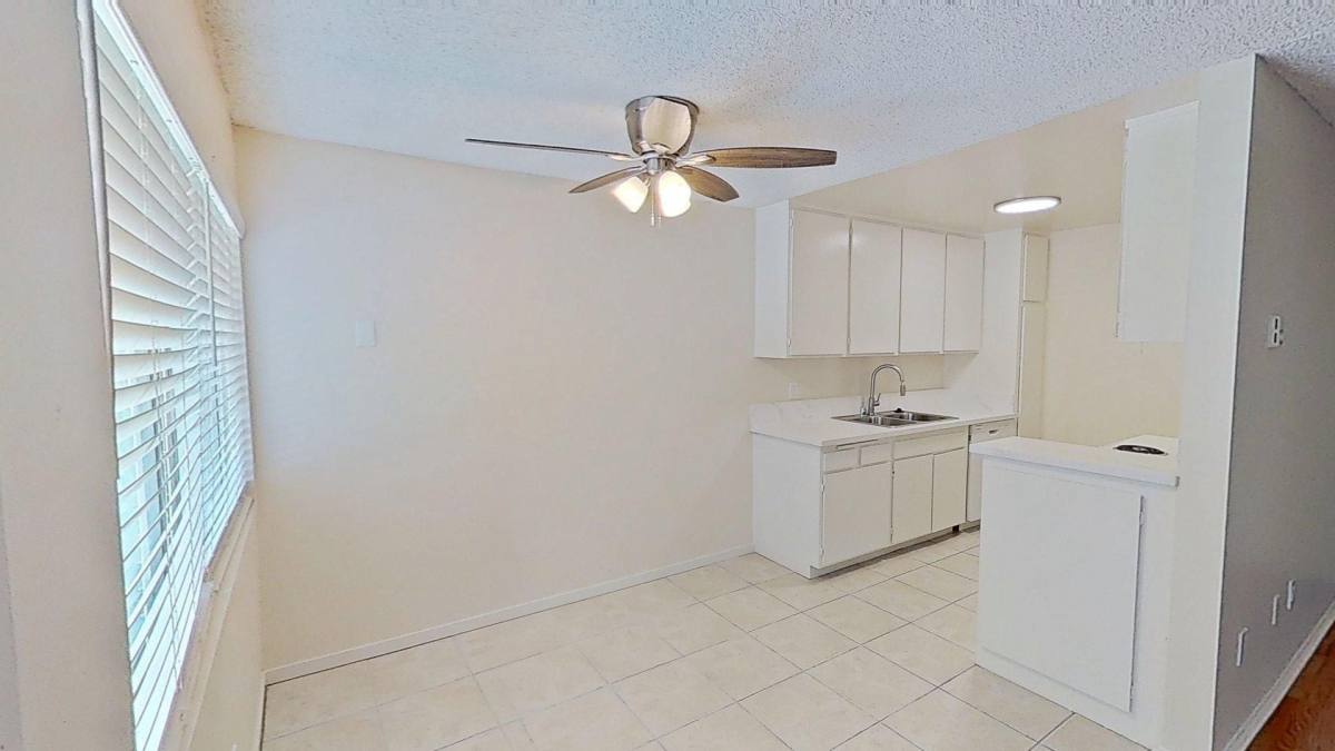 Apartment for rent at 8142 La Paz Dr, Huntington Beach, CA 92647