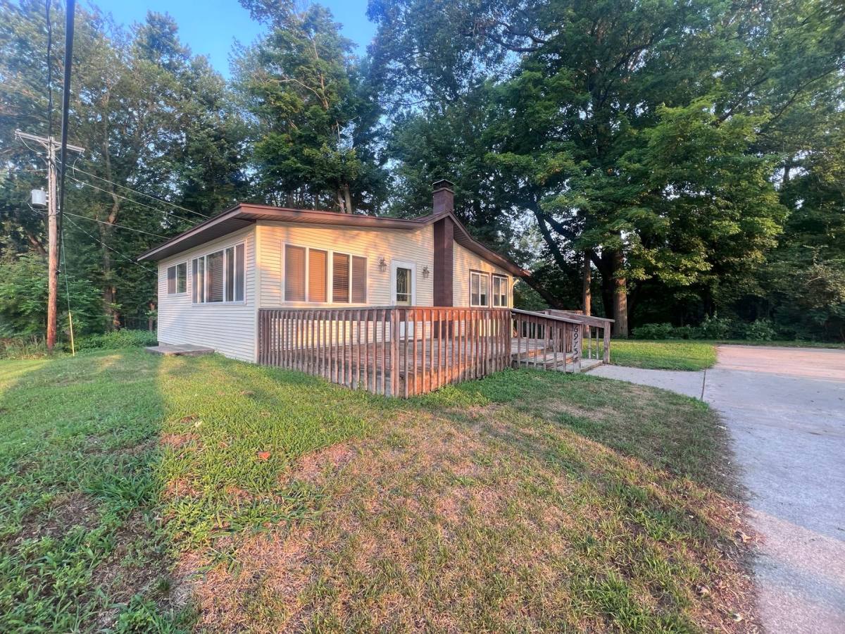 House for rent at 6975 Silver Lake Dr NE, Rockford, MI 49341
