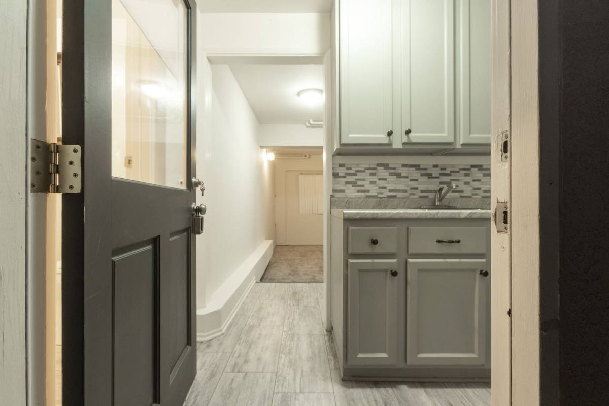 Apartment for rent at 57, 57B, 59, 59B61 Nkalorama, Ventura, CA 93001