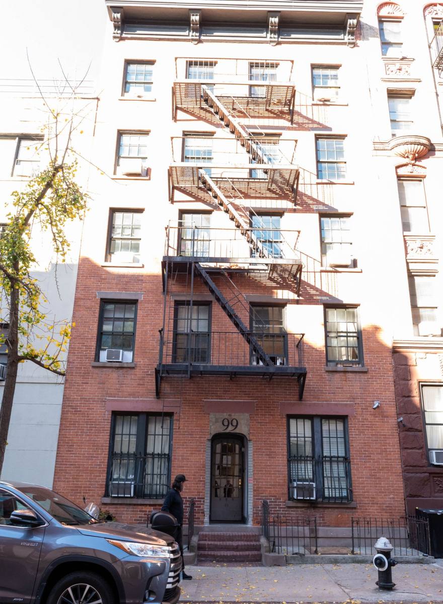 Apartment for rent at 99 Perry St, New York, NY 10014