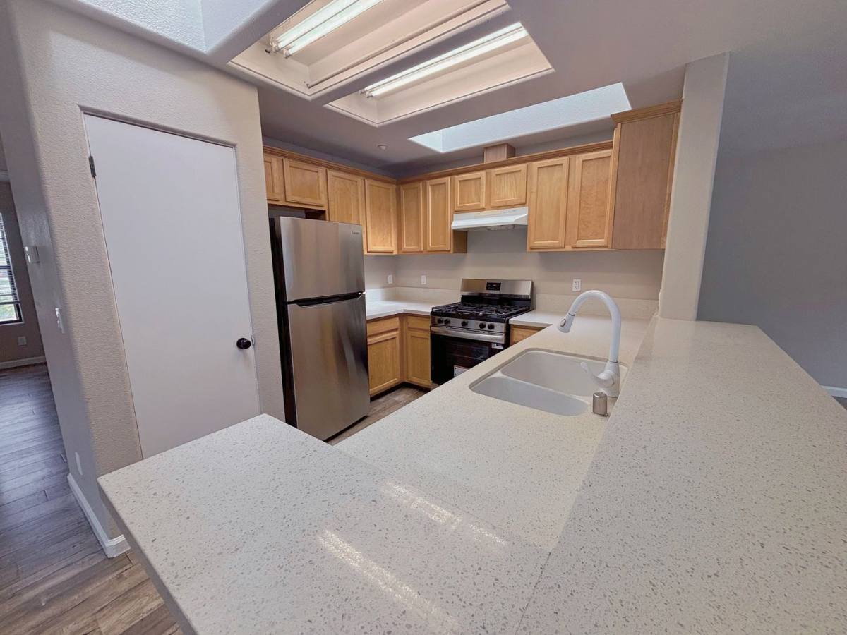 Condo for rent at 707 Las Casitas Dr, Salinas, CA 93905
