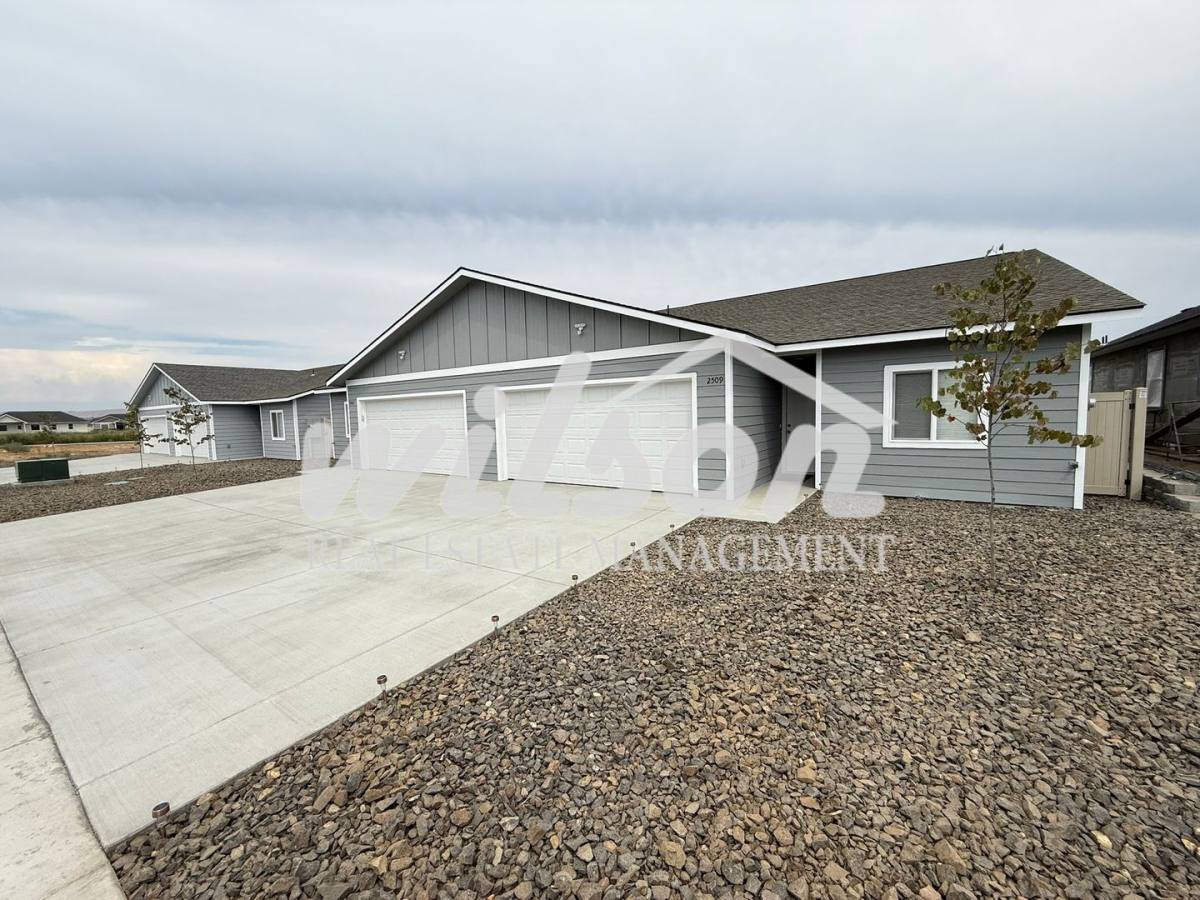 Apartment for rent at 2507 & 2509 S, Yakima, WA 98903