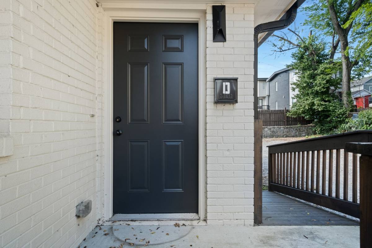 Townhouse for rent at 1905 Hermosa St, Nashville, TN 37208