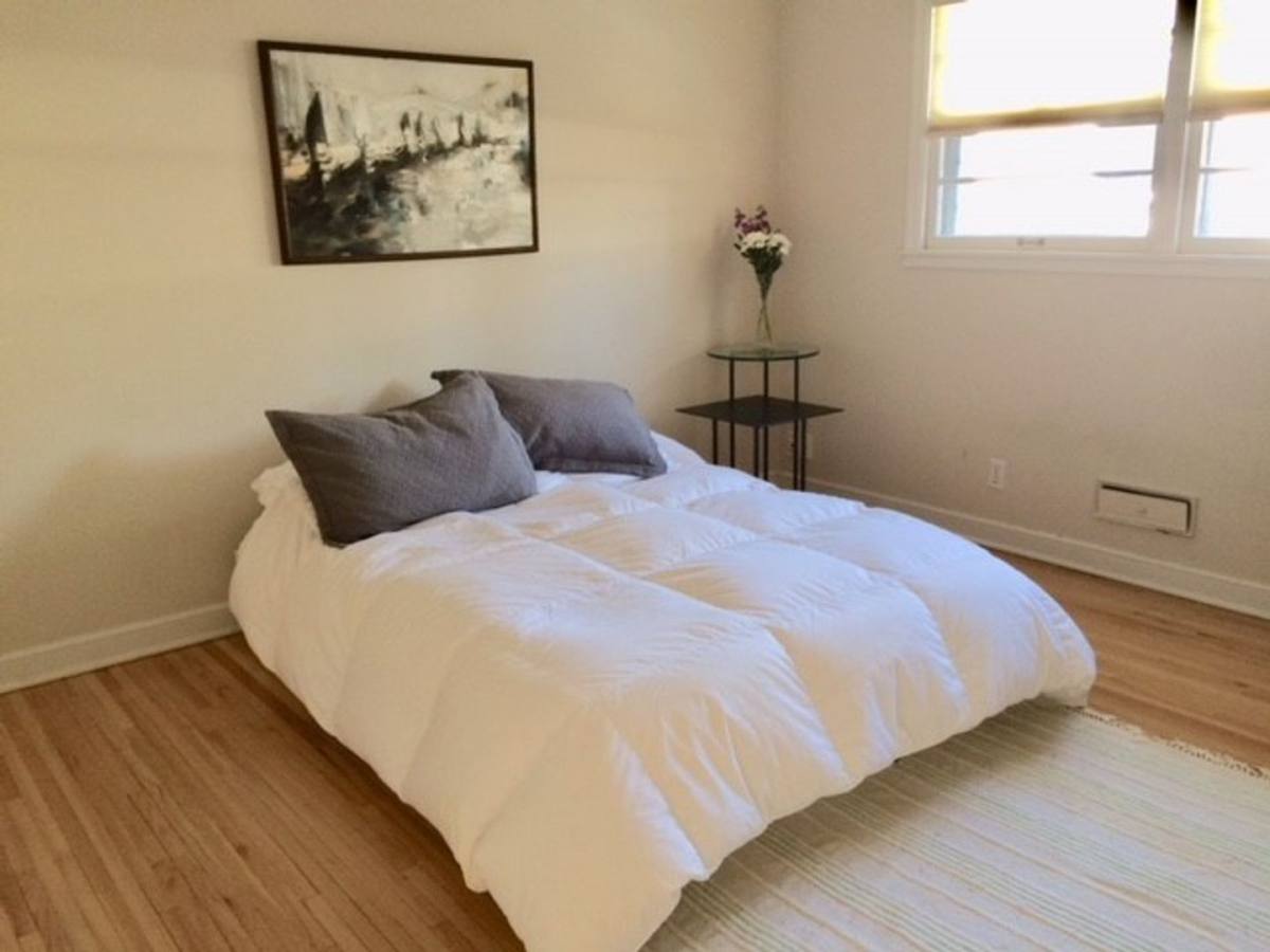 Townhouse for rent at 1518 W 35th St, Minneapolis, MN 55408