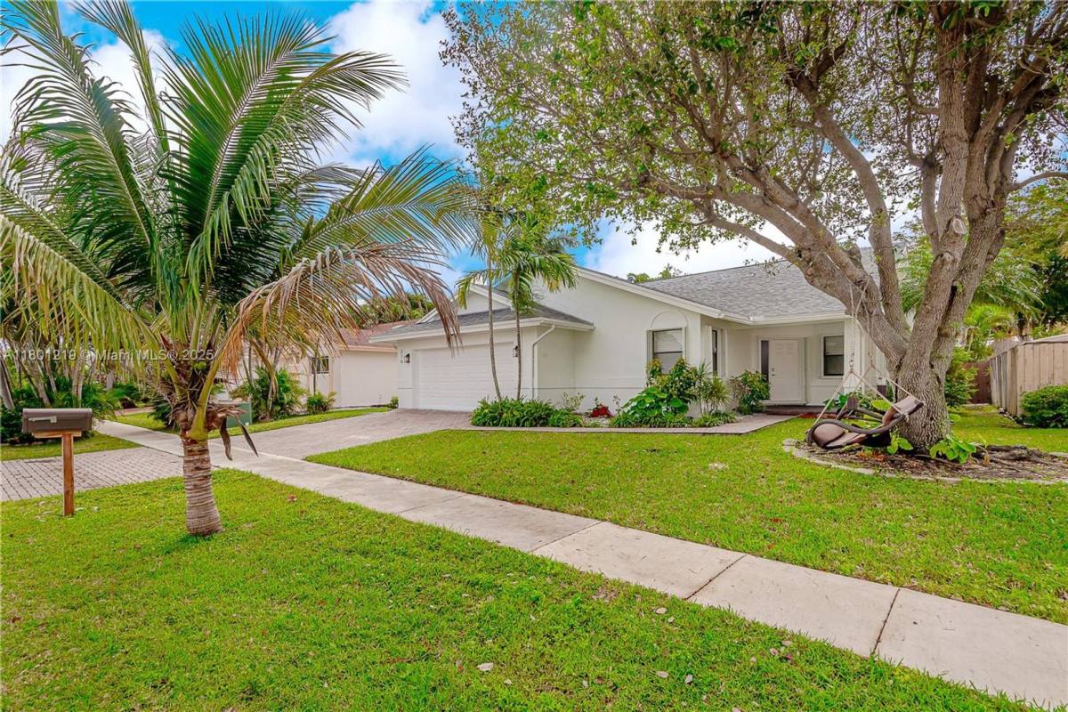 House for rent at 216 SE 9th St, Dania, FL 33004