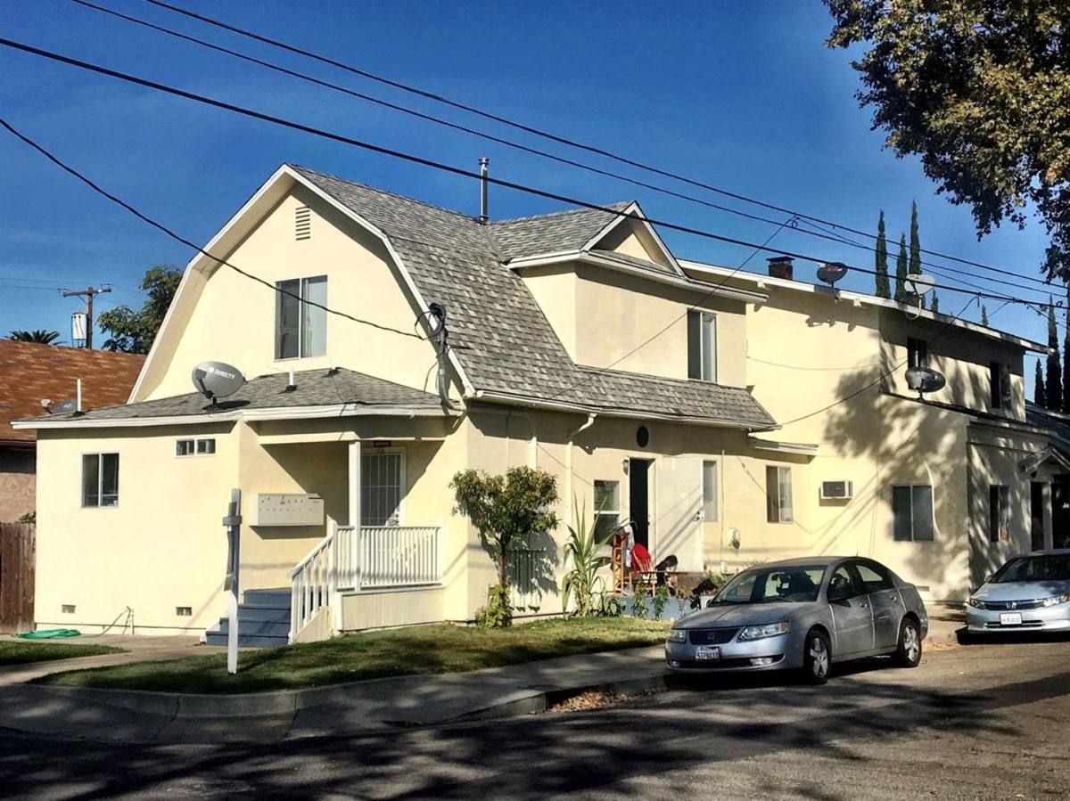 Apartment for rent at 403 N School St, Lodi, CA 95240