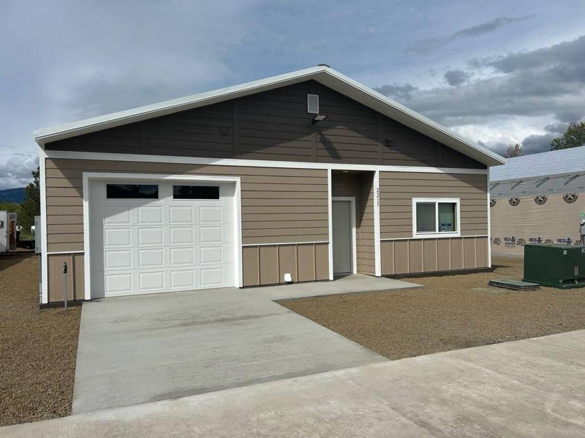 House for rent at 2215 Steamboat Lane, La Grande, OR 97850