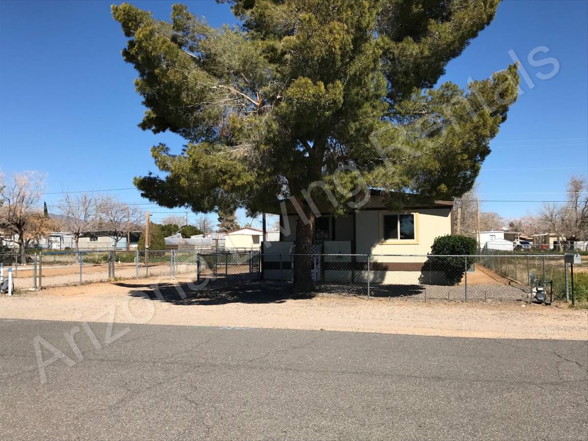 House for rent at 2675 E Suffock Ave, Kingman, AZ 86409