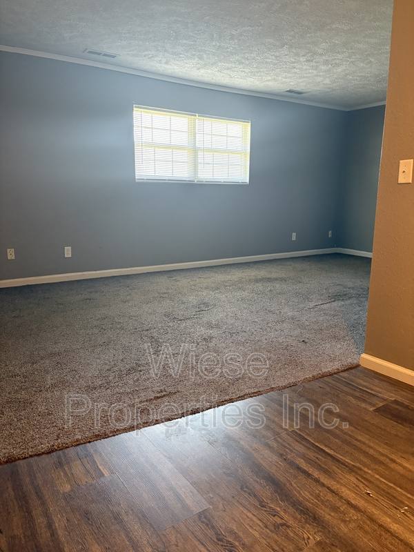 Apartment for rent at 1111 Grooms #7, Pawnee, IL 62558