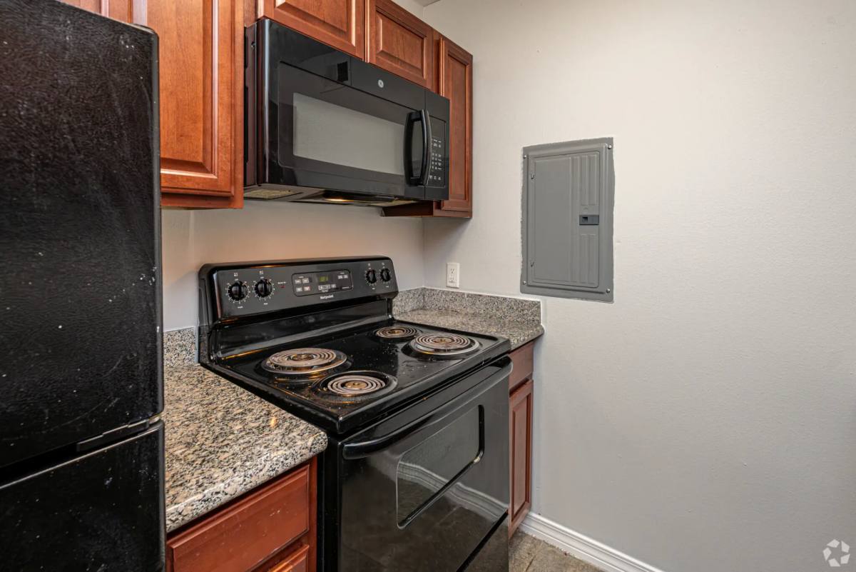 Apartment for rent at 2888 Dougherty Dr, Baton Rouge, LA 70805