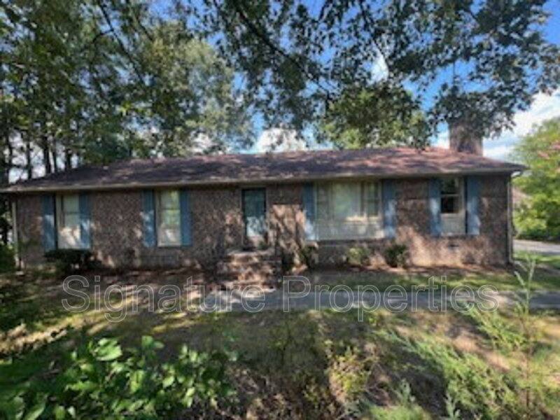 House for rent at 2910 Kinvan Rd, Henrico, VA 23231