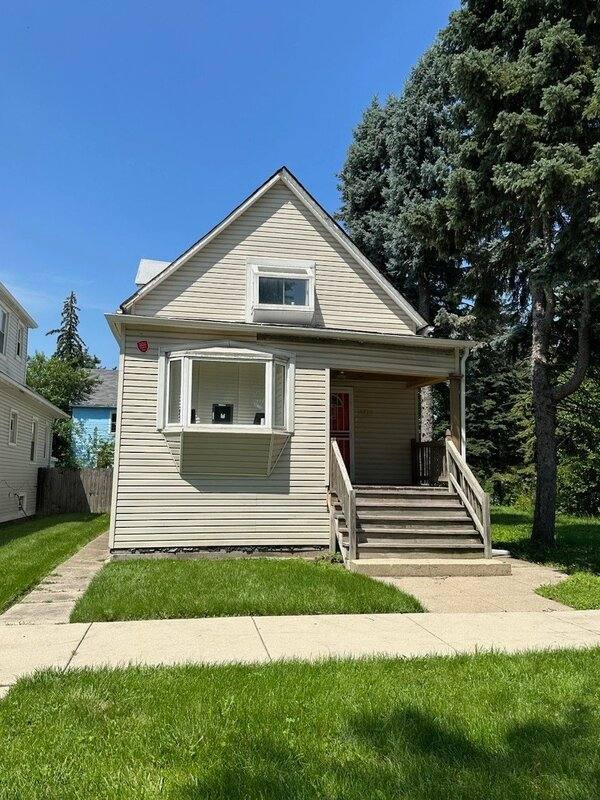 Apartment for rent at 10730 S Lafayette Ave #2, Chicago, IL 60628