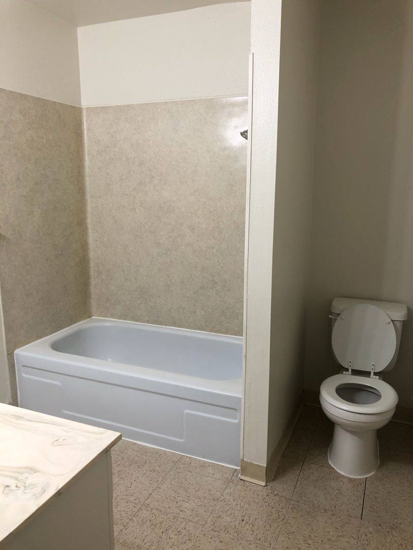 Apartment for rent at 3042 E Dayton, Fresno, CA 93726