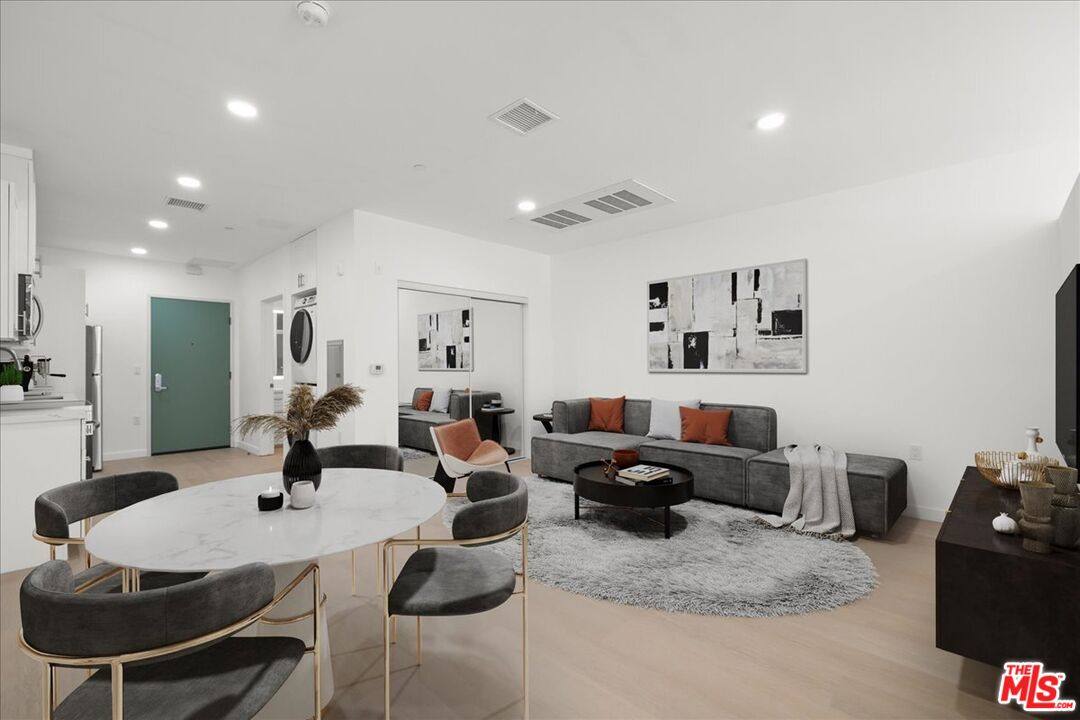 Apartment for rent at 3977 Beverly Blvd #104, Los Angeles, CA 90004