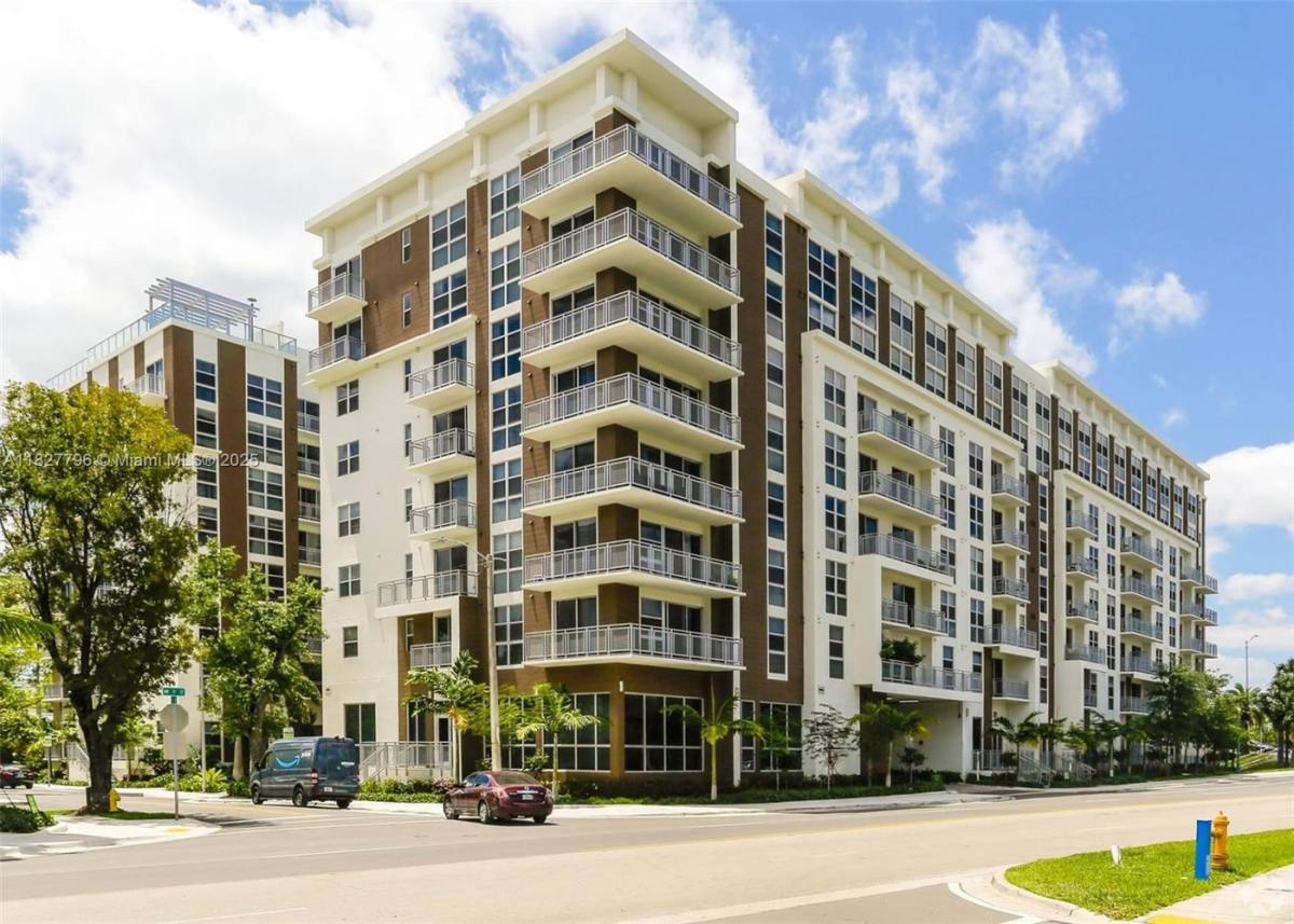 Apartment for rent at 1170 NW 11th St #A612, Miami, FL 33136