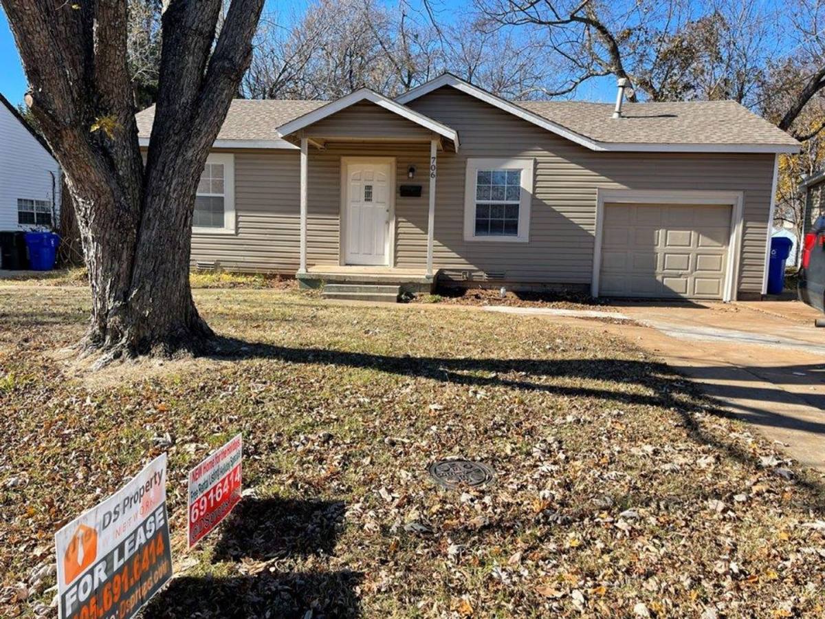 House for rent at 706 Tollie Dr, Norman, OK 73071