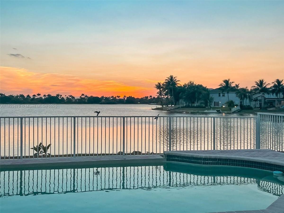 House for rent at 17999 SW 35th St, Hollywood, FL 33029