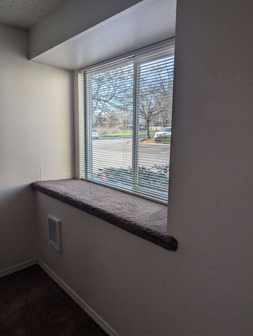 Apartment for rent at 2800 SE 1st St, Gresham, OR 97080