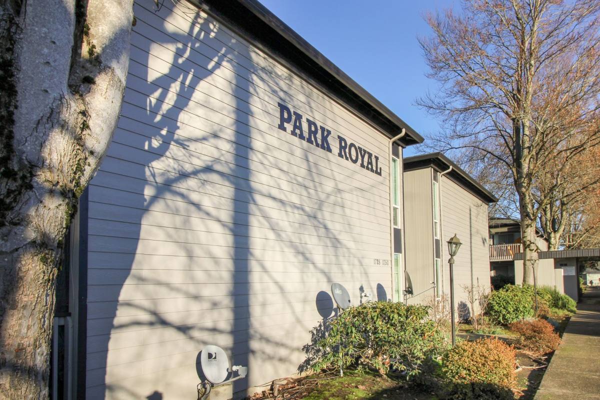 Apartment for rent at 1728 Park Ave NE, Salem, OR 97301