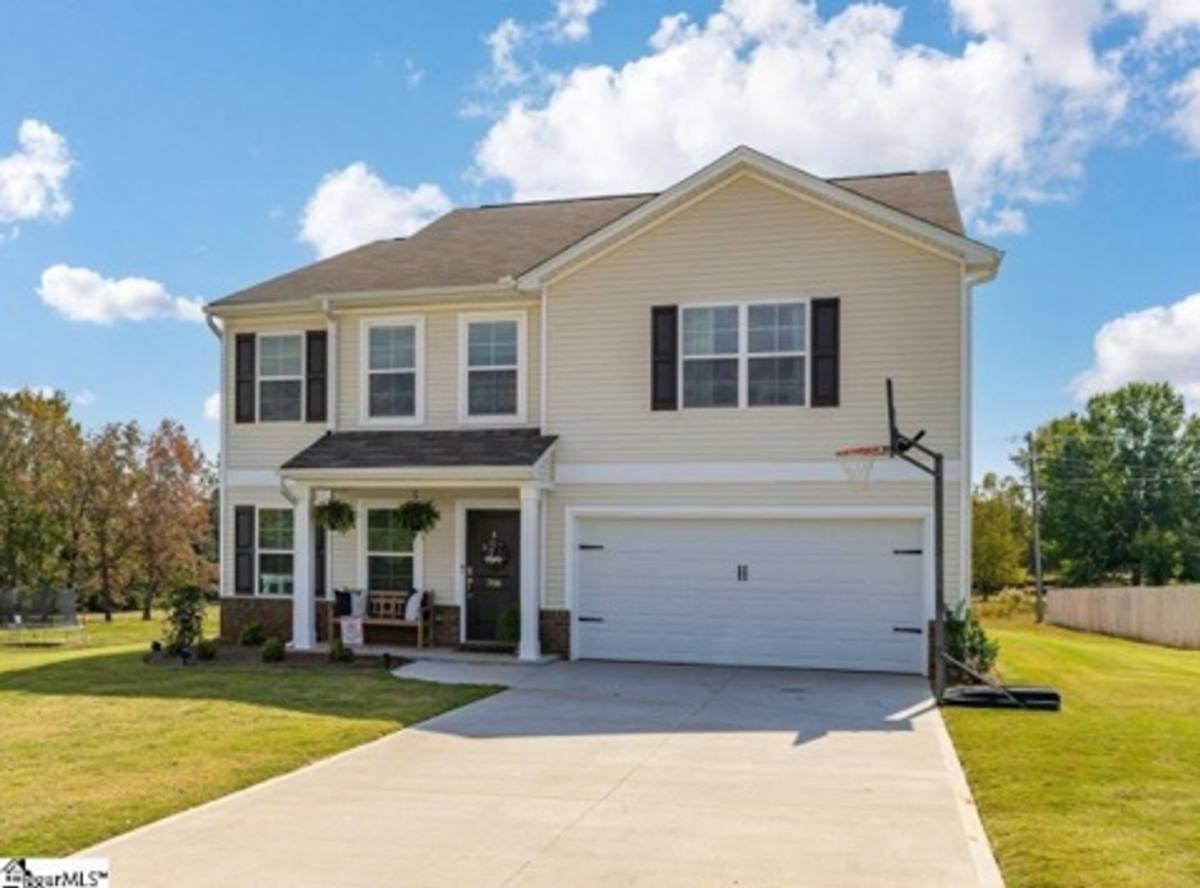 House for rent at 7114 Luna Mae Court, Boiling Springs, SC 29316