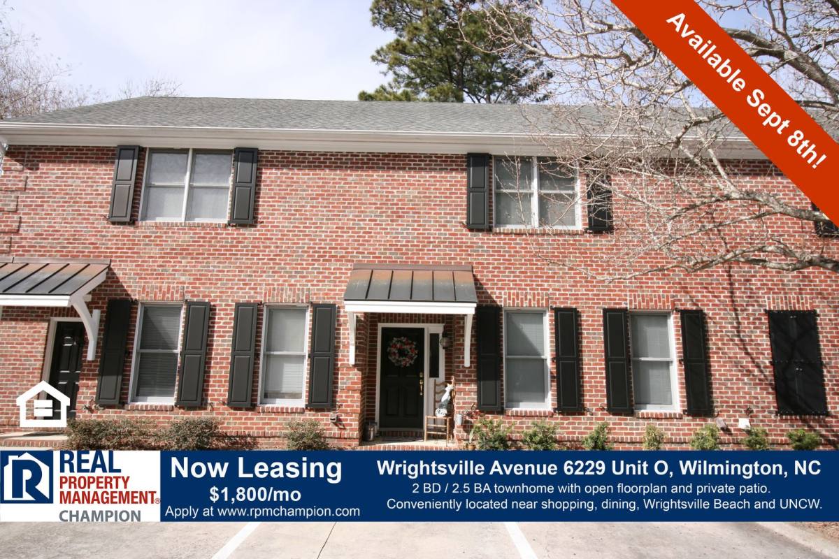 Townhouse for rent at 6229 Wrightsville Ave, Wilmington, NC 28403