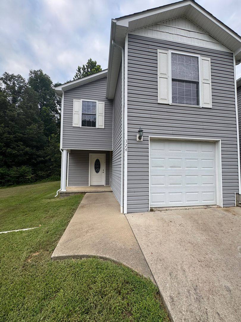 Apartment for rent at 324 Tara Court, Benton, KY 42025