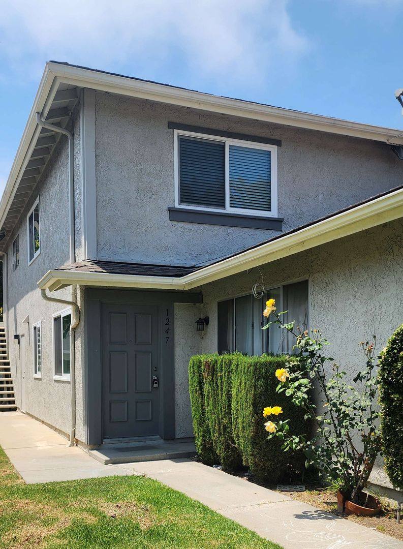 Townhouse for rent at 1247 Acadia Place, Ventura, CA 93003