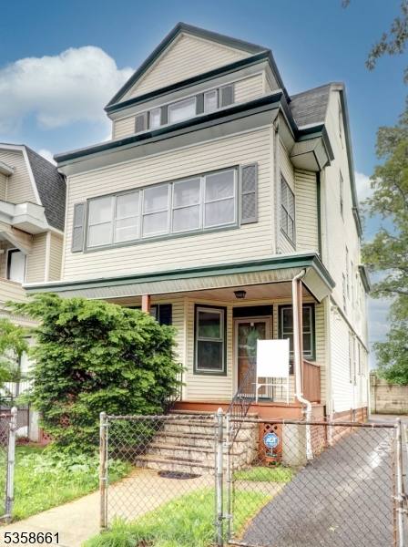 Apartment for rent at 184 Hollywood Ave #2-2, Belleville, NJ 07109