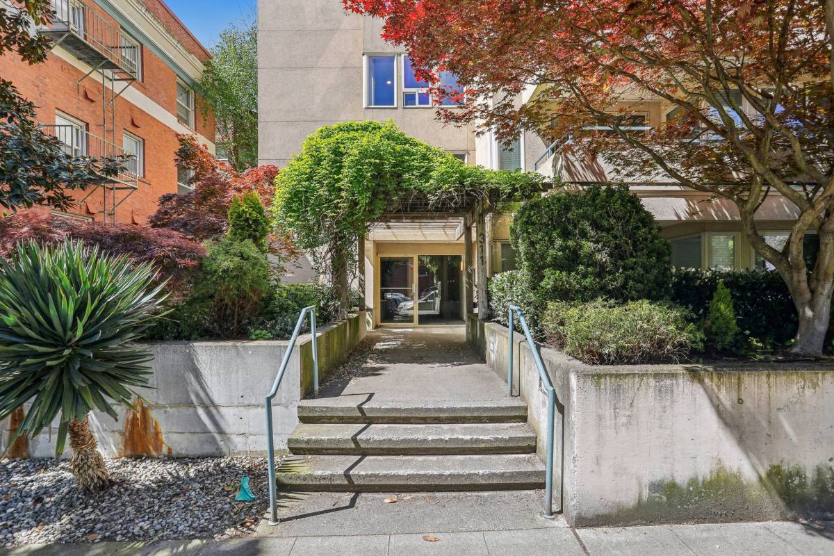 Apartment for rent at 311 Bellevue Ave E, Seattle, WA 98102