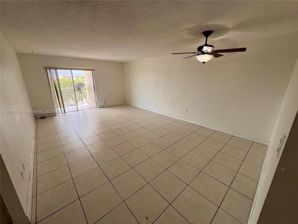 Apartment for rent at 7727 SW 86th St #A1406, Miami, FL 33143