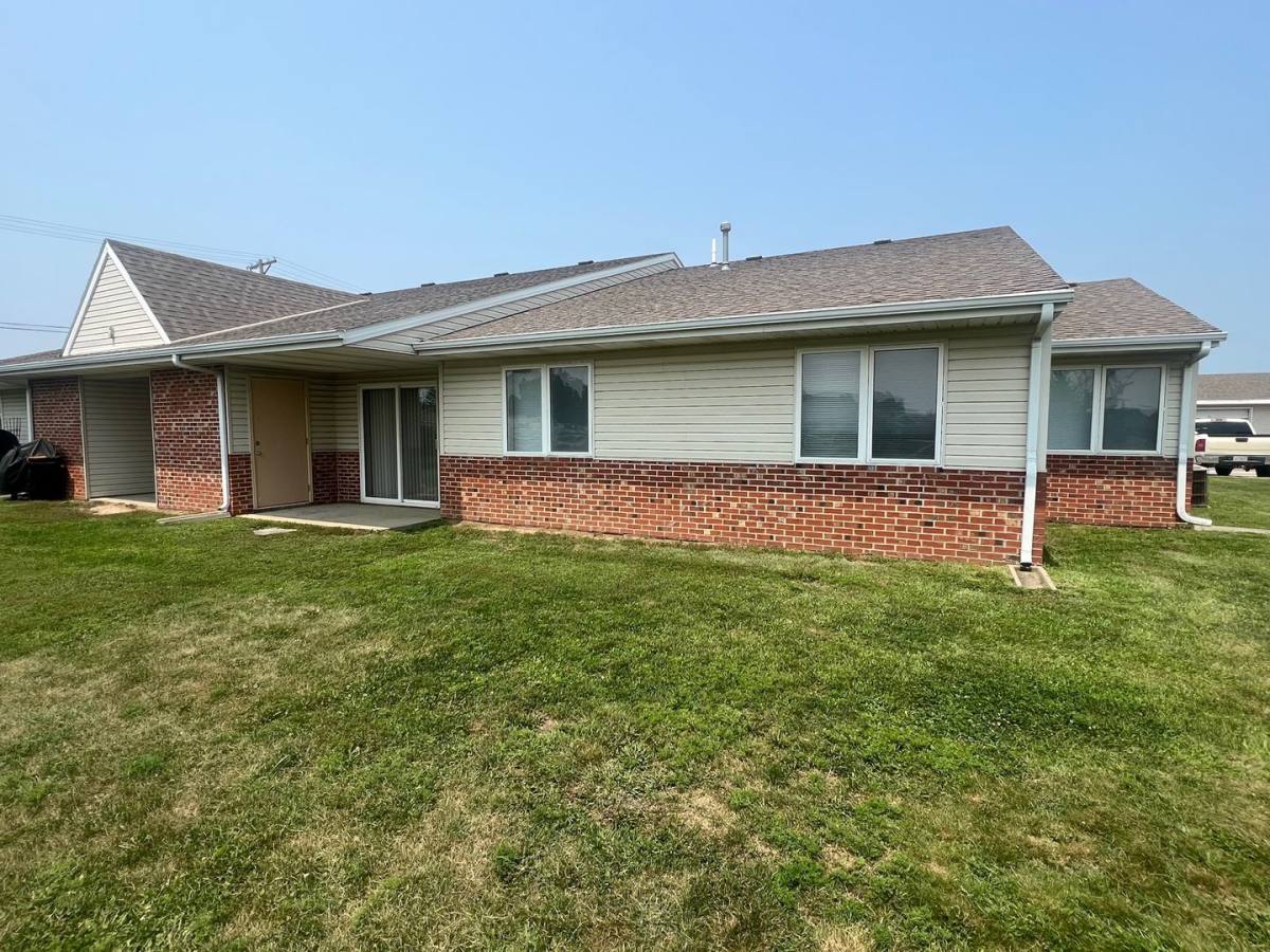 Apartment for rent at 274 S 11th St, David City, NE 68632