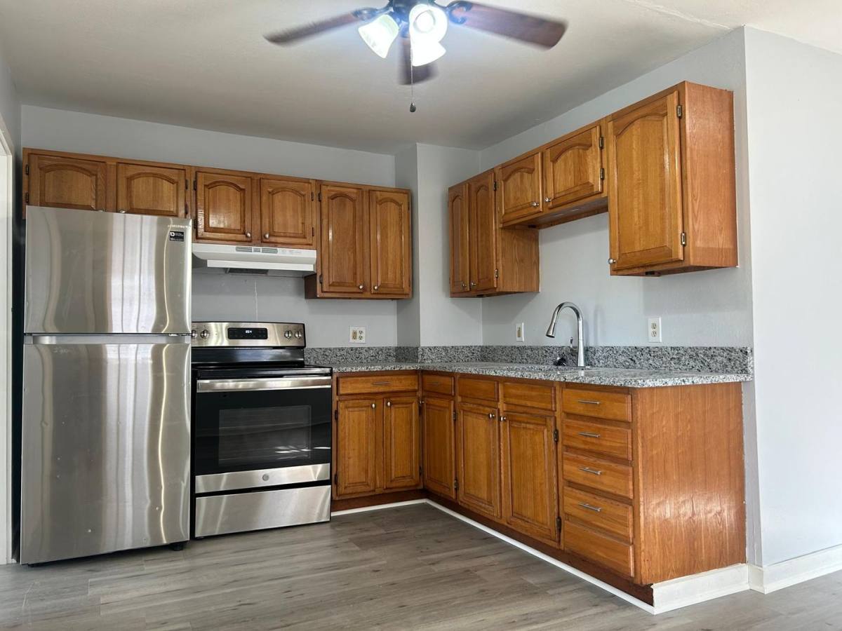 Apartment for rent at 172 Charlton St, Southbridge, MA 01550