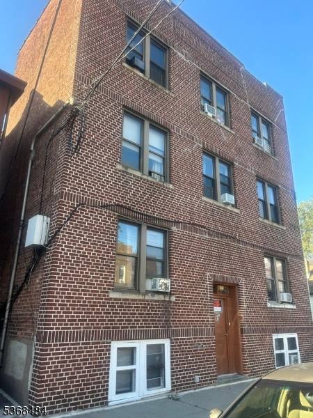 Apartment for rent at 298 Montgomery St #298, Belleville, NJ 07109