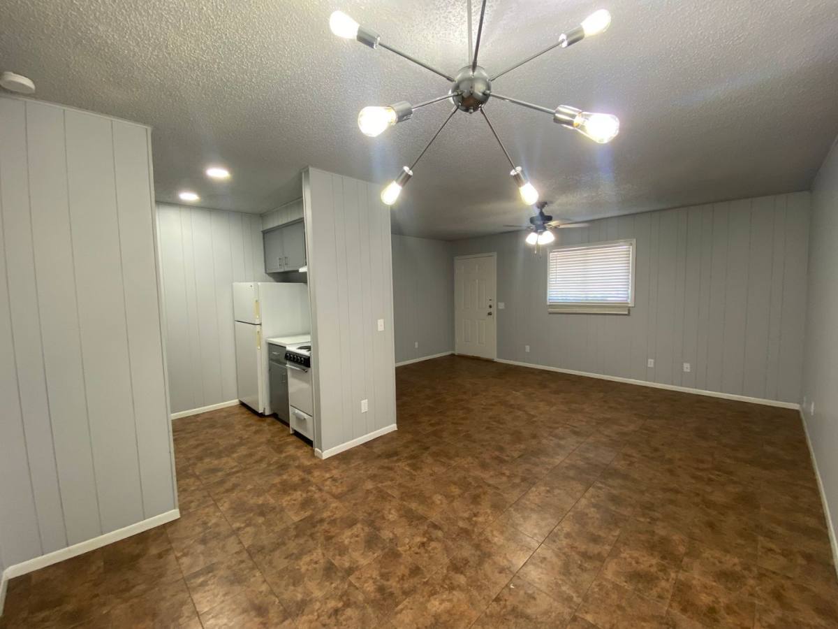 Apartment for rent at 222 S Westgate Dr, Weslaco, TX 78596